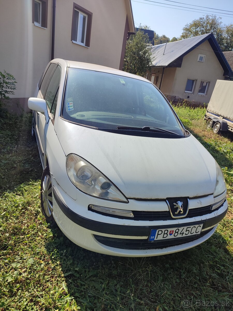 Peugeot 807 na náhradné diely