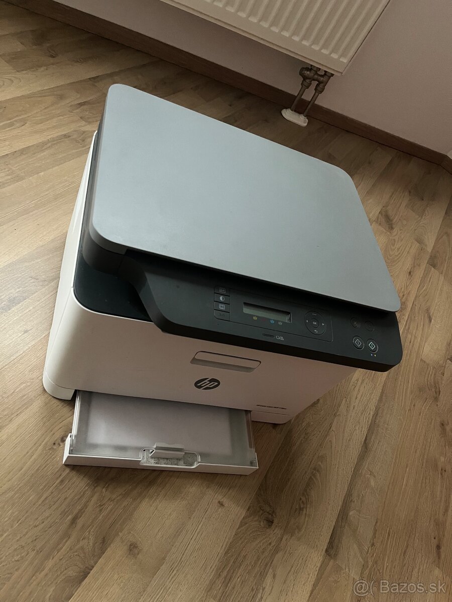 Farebna laserova tlačiaren HP MFP178nw