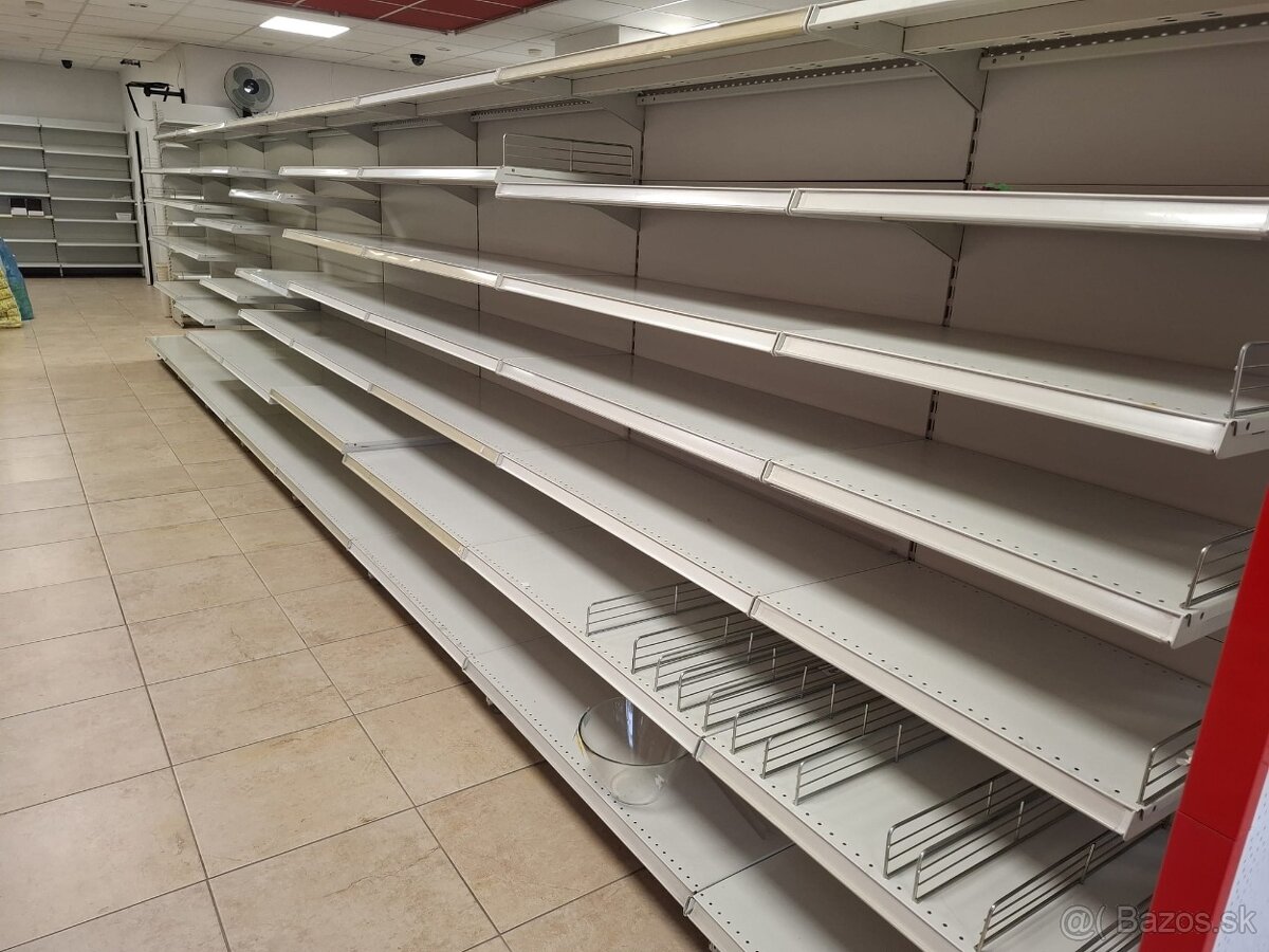 Predám vybavenie predajne - obchodné regále, vitríny, košíky