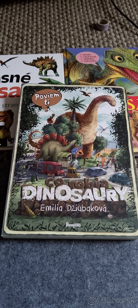 Dinosaury