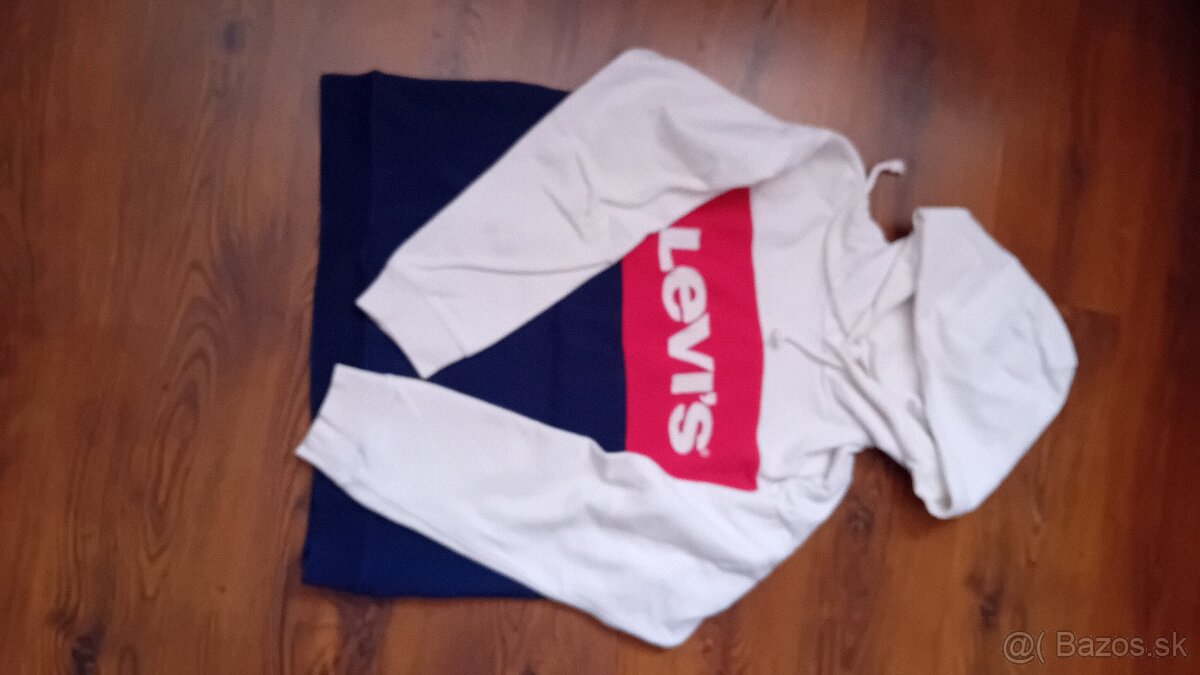 Levis mikina