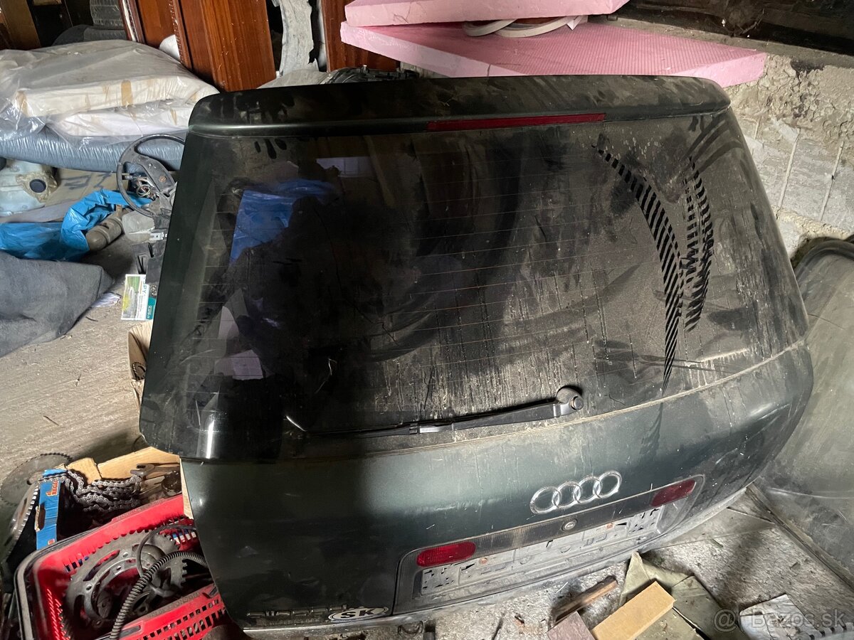 Kufor na Audi A6 C5