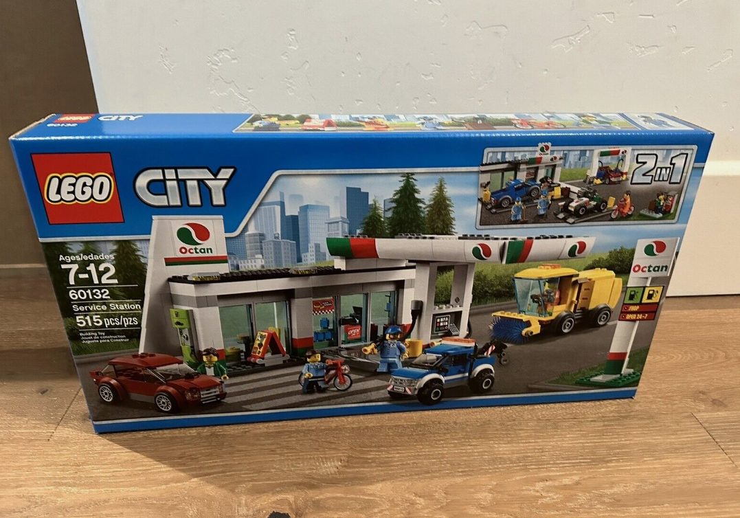 LEGO City 60132 Service Station