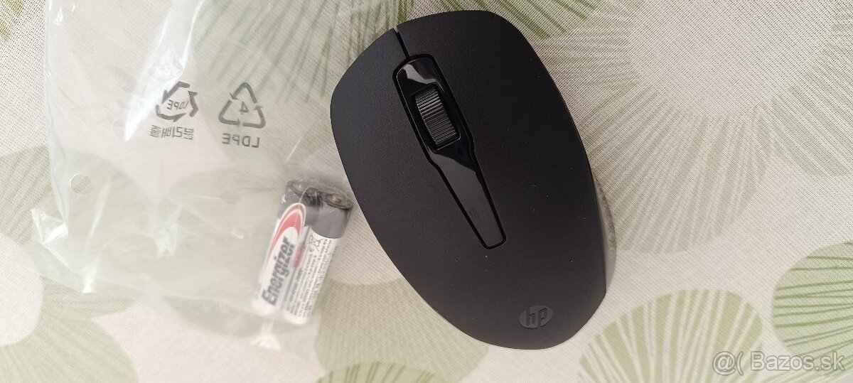 NOVA, NEROZBALENA Bezdrôtová myš HP 150 + baterie