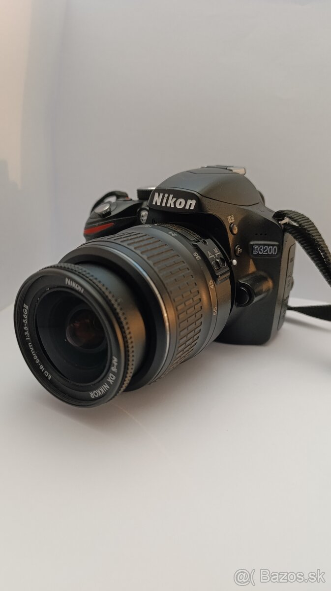 Nikon D3200 + 18-55mm kit lens