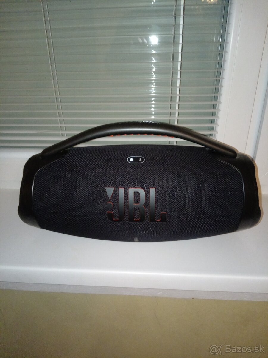 JBL Boombox 3