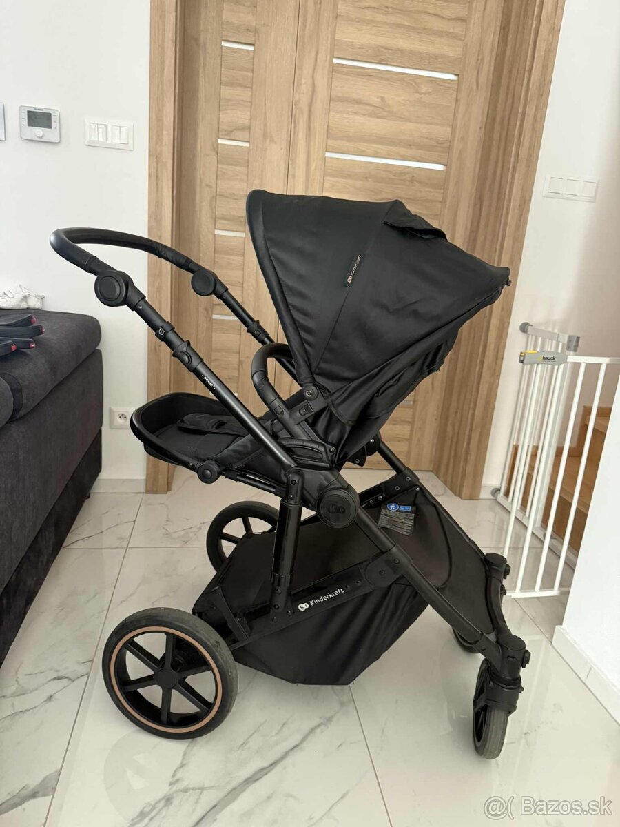 Predám kinder Kreft malo používaný kočiarik