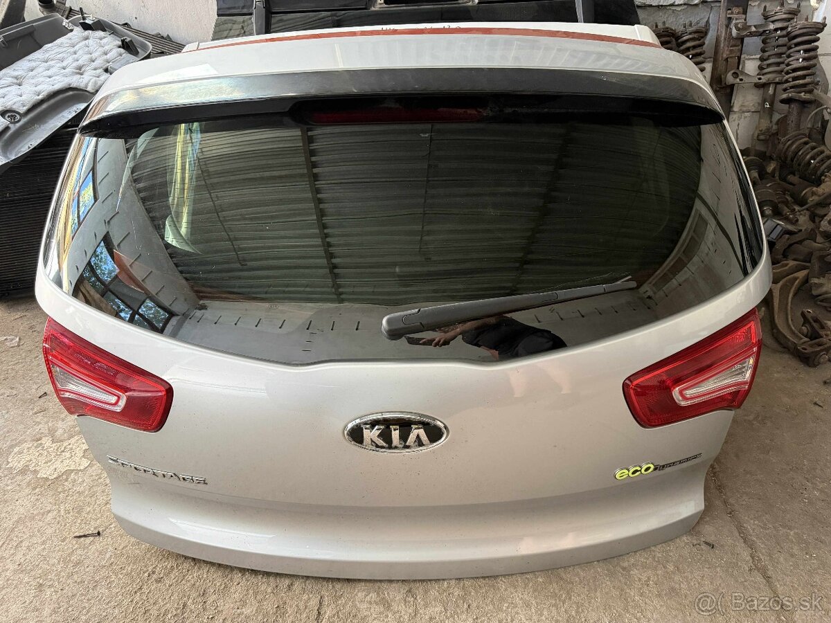 kia sportage 3 kufrove dvere