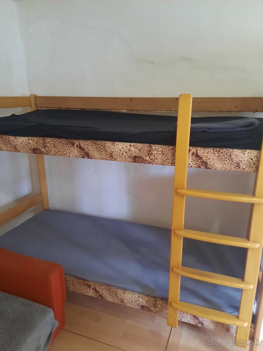 Poschodova postel