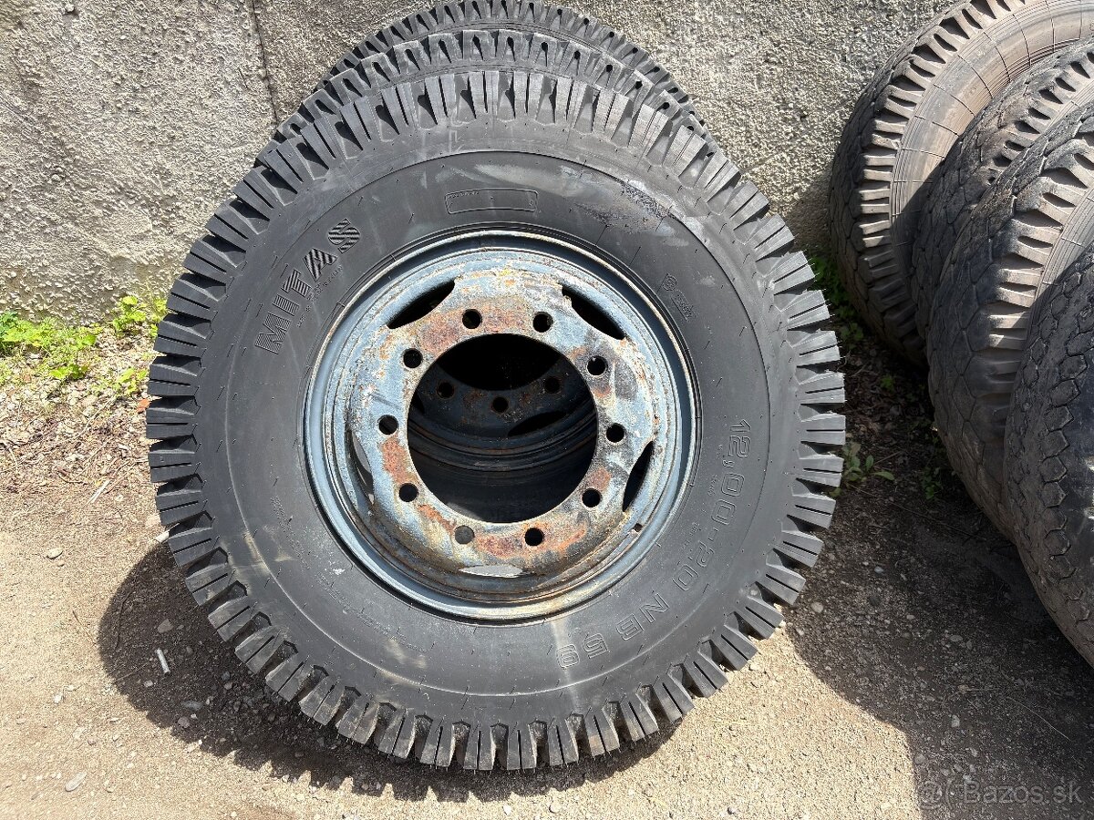 Pneu 12 r 20 obute