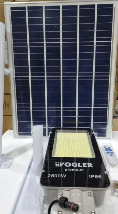 Solárna pouličná lampa VÖGLER GmBh PREMIUM verzia 2500W, lam