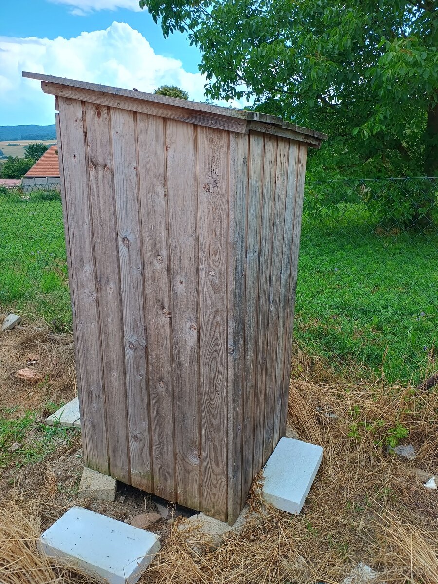 Suché wc (latryna)