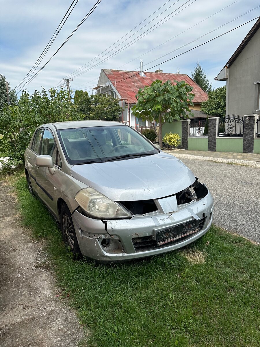 Nissan Tiida 1.6 LPG