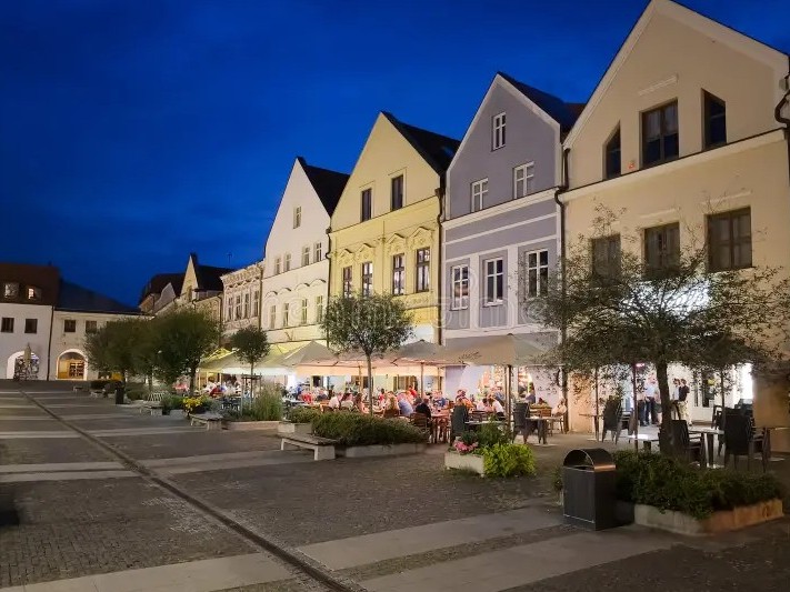 3-izbový byt na prenájom, úplné centrum Žiliny - Farsk?