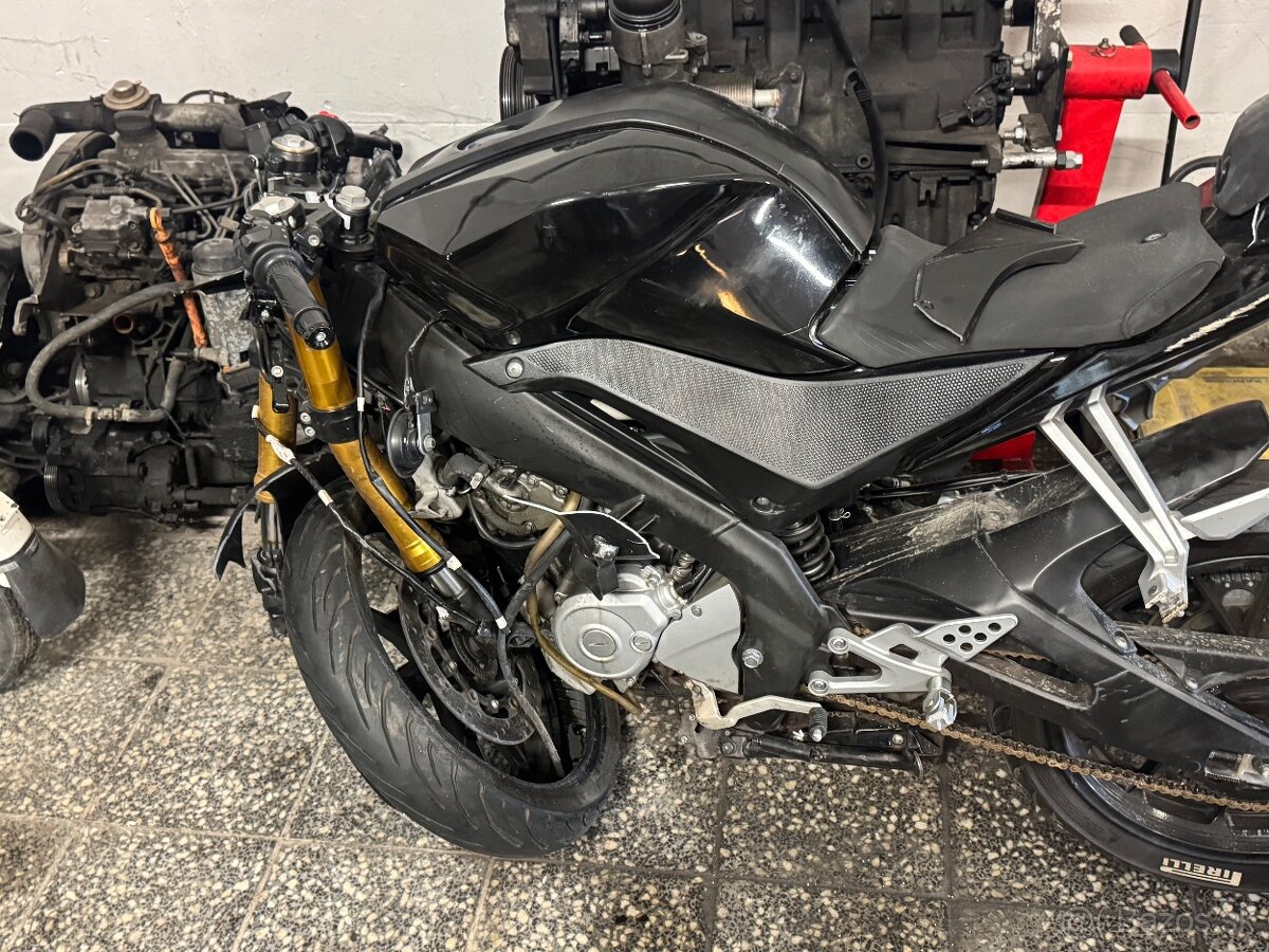 Yamaha  YZF r125