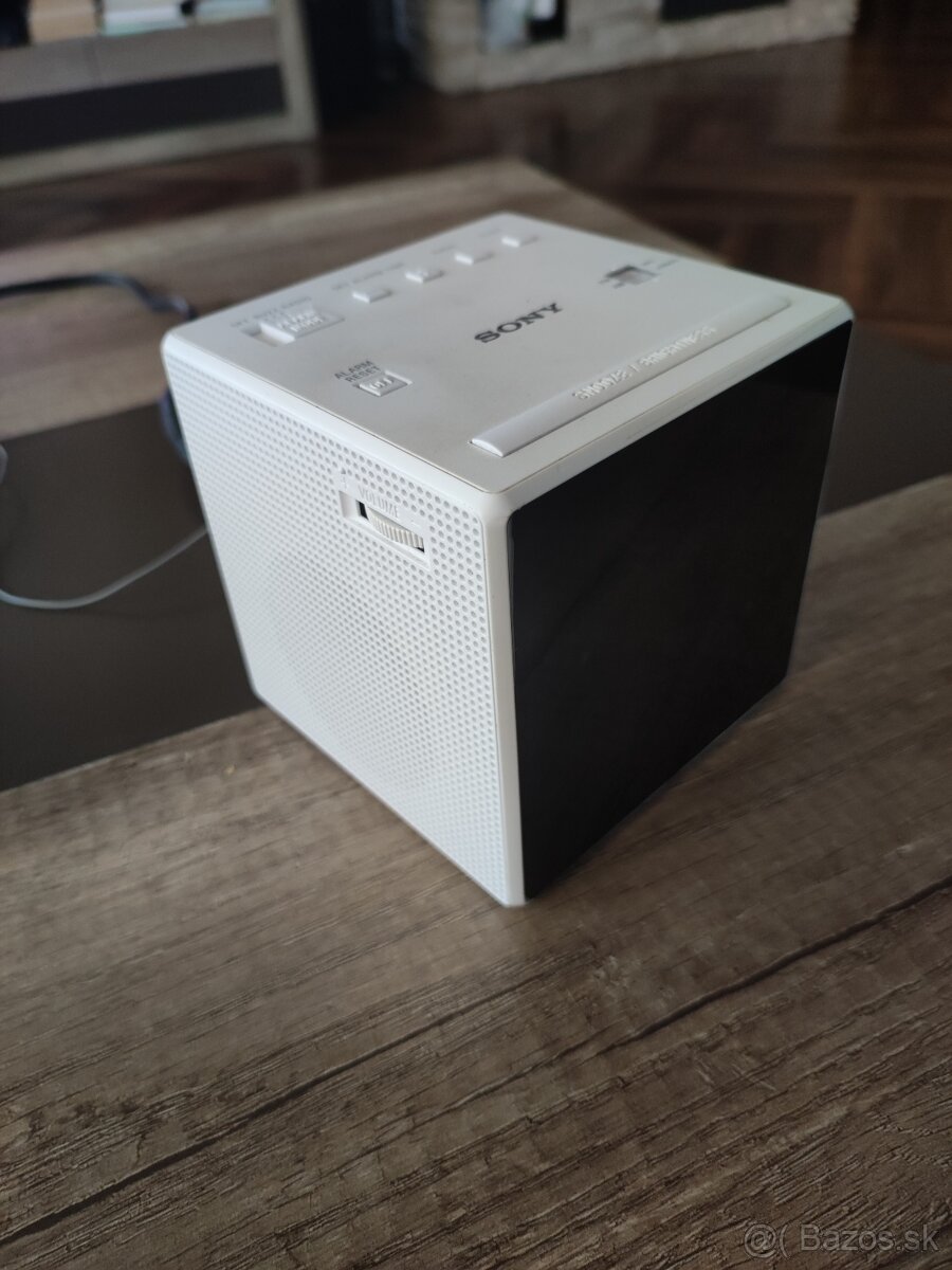 Predám rádio budík SONY
