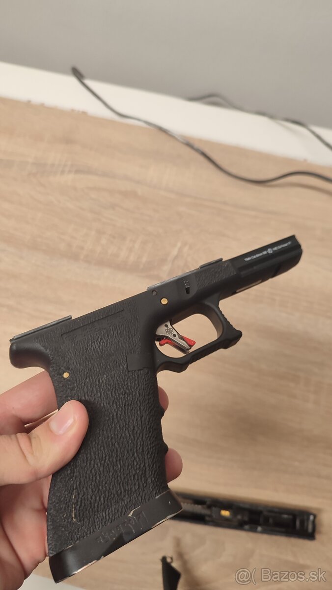 Predám Airsoft Glock NML589