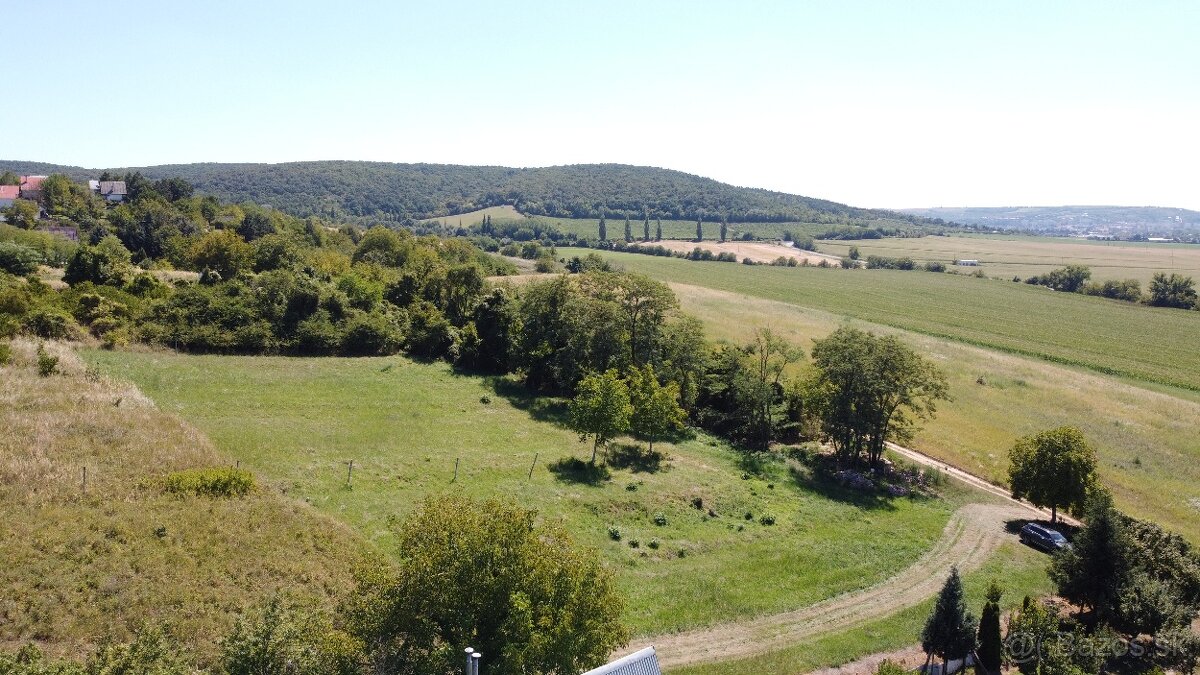 Exkluzívne APEX reality pozemok 2464 m2 na výstavbu chaty