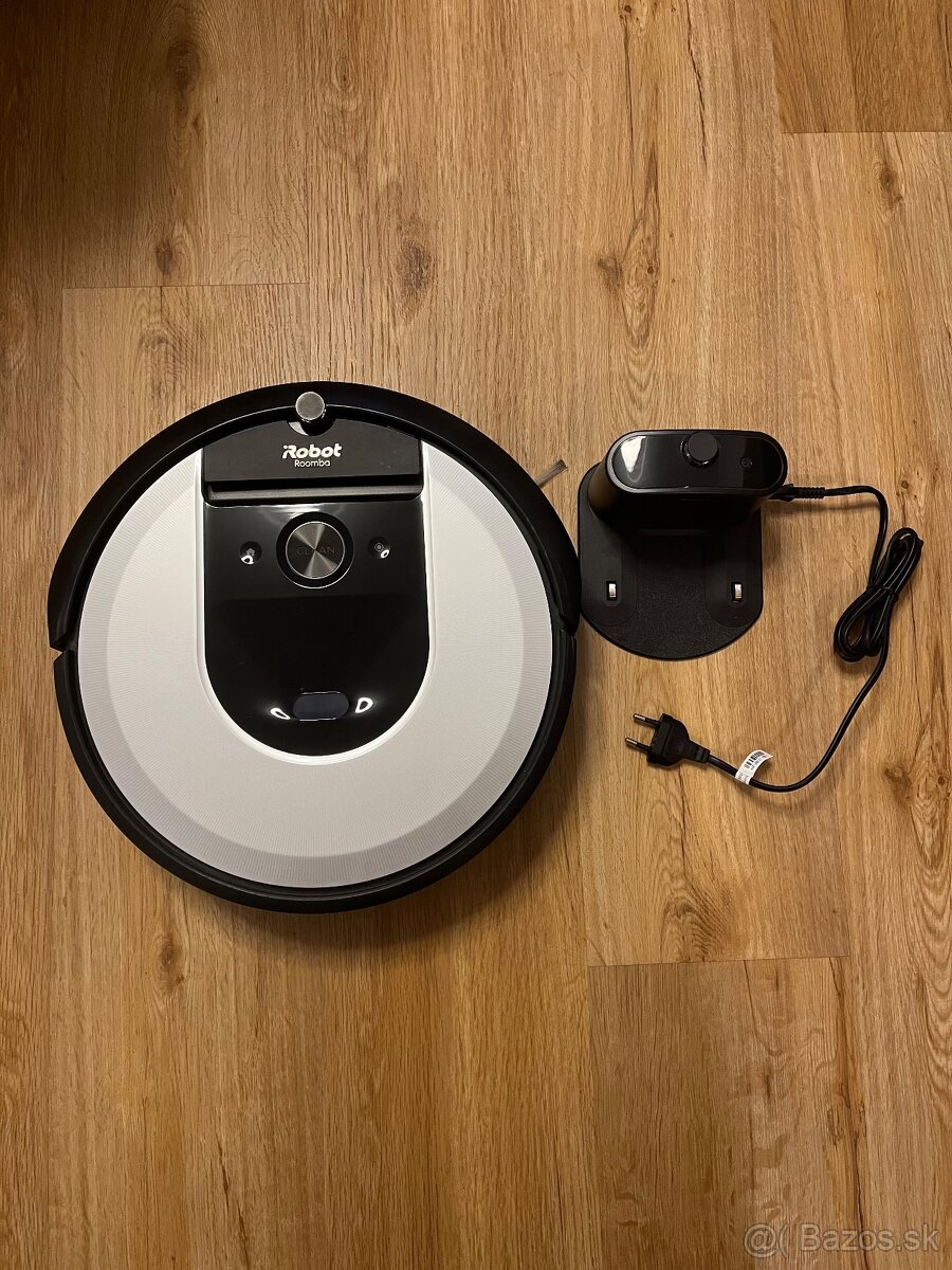 iRobot Roomba i7