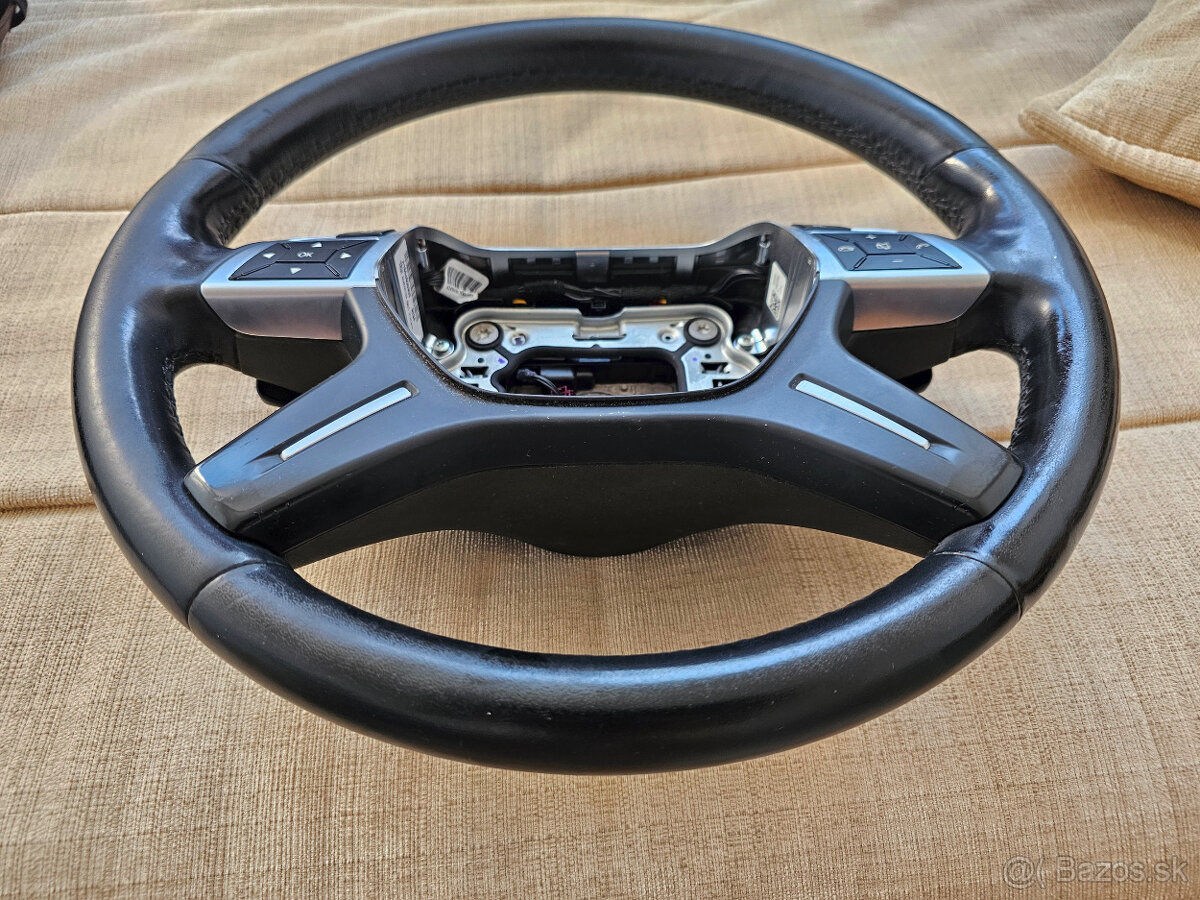 >>>>VOLANT MERCEDES triedy E, ML, GL, G, C a ine...