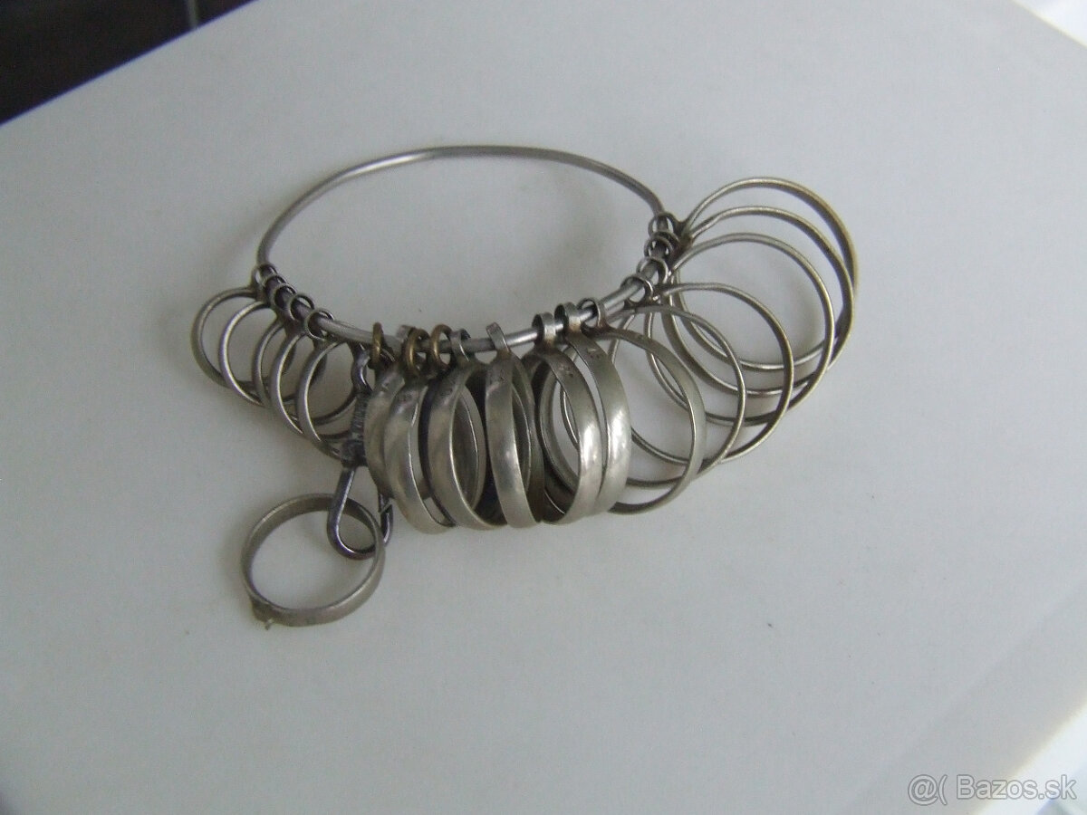 Starý merač prstov na obrúčky. Alpaka.