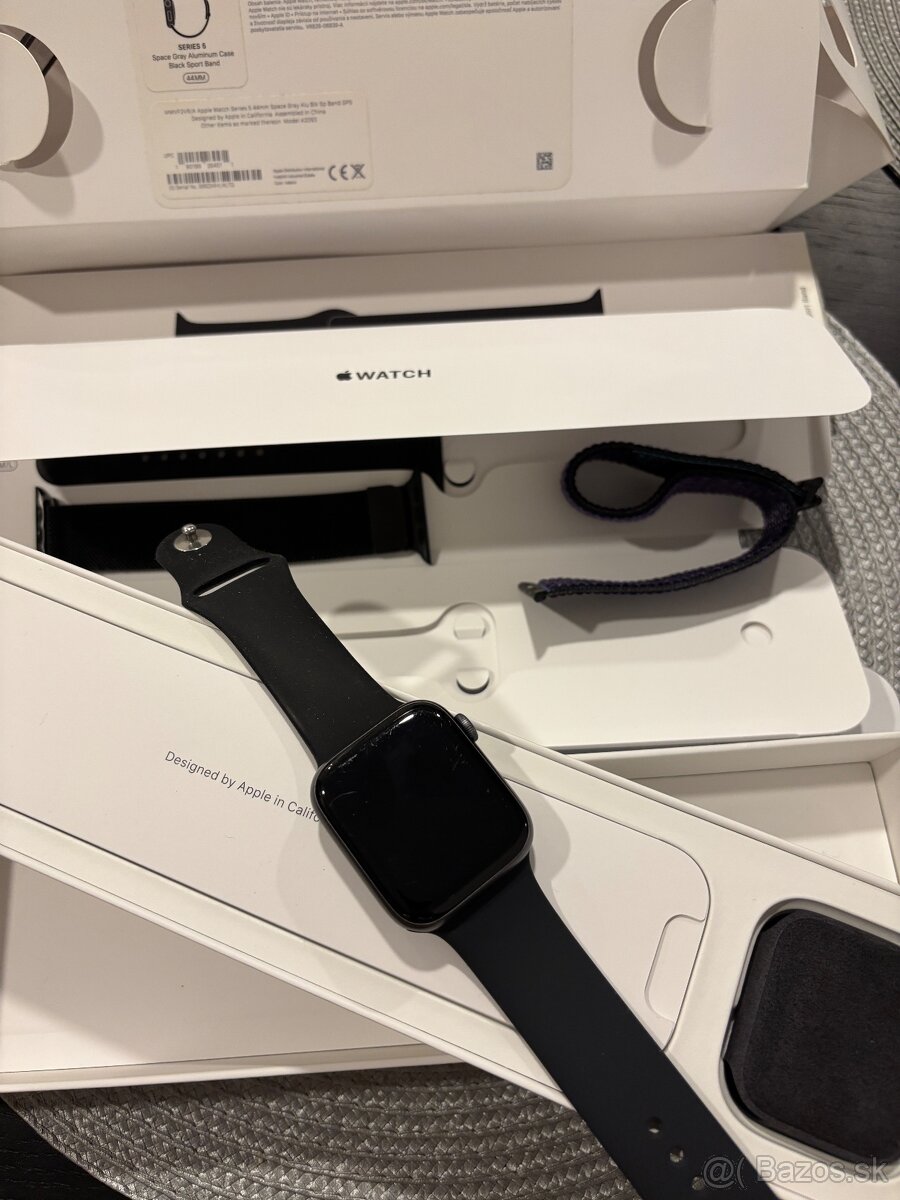Apple Watch 5 44 mm Gray