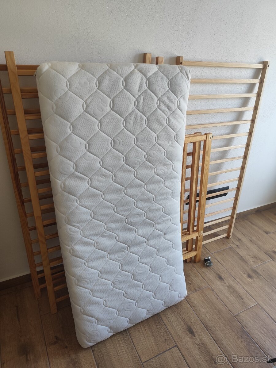 Predám detskú postieľku