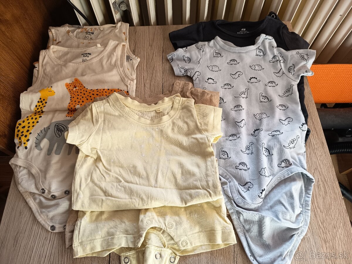 Balík letného oblečenia