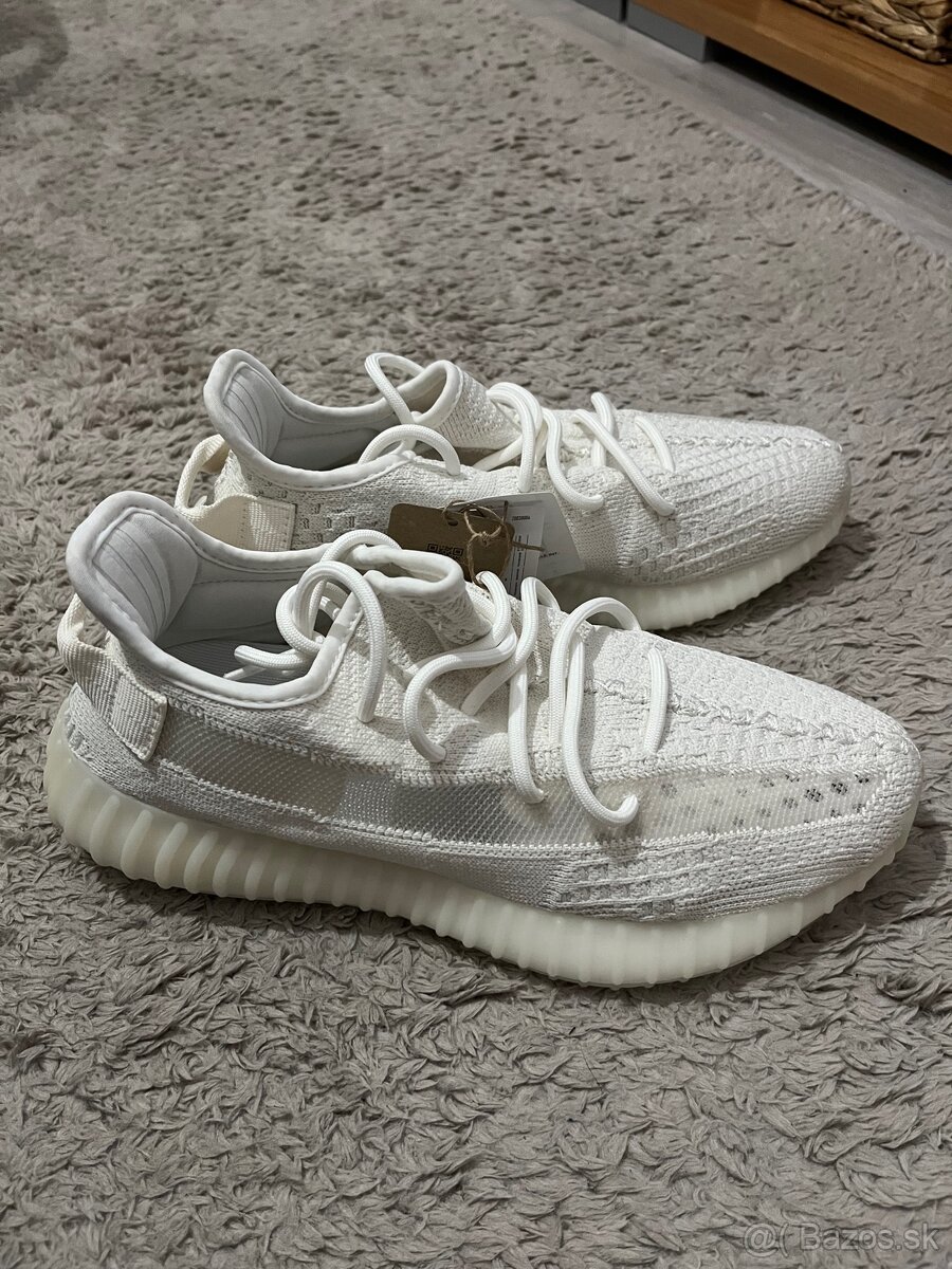 Yeezy Boost 350 V2