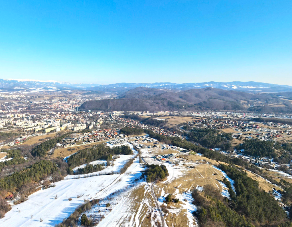 Radvaň – 2.330 m2 ORNÁ PÔDA