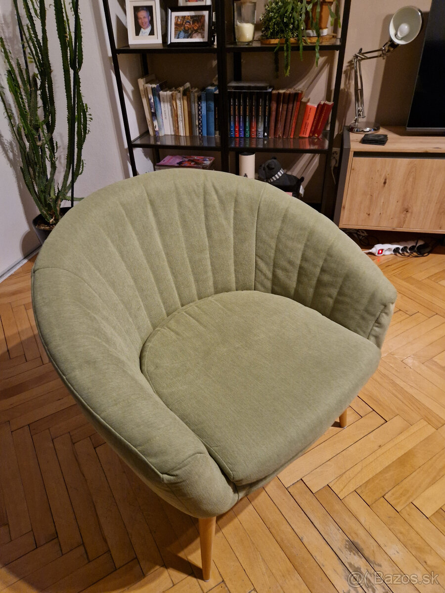Predám zelené pohldlné kreslo