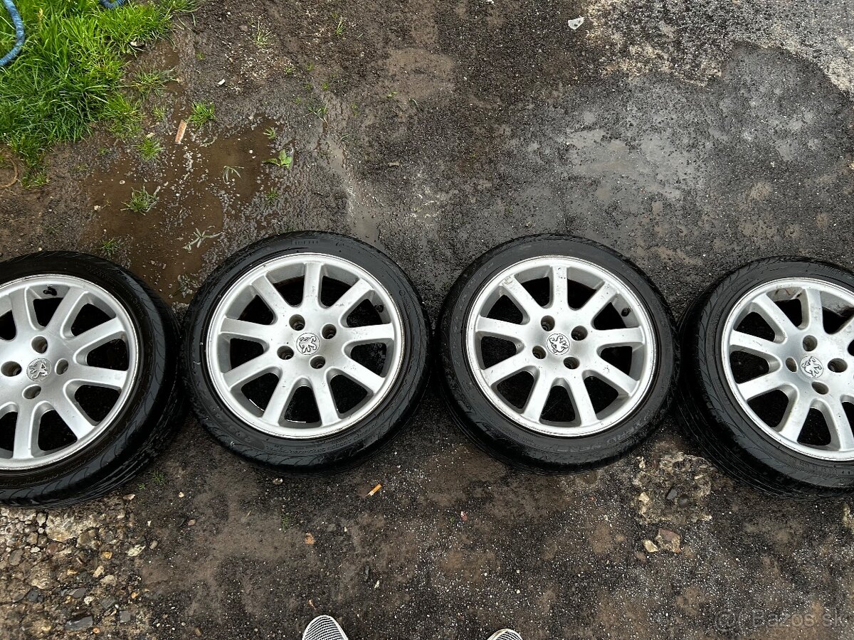 Na predaj: Originálne disky Peugeot 16” + letné pneu 205/45