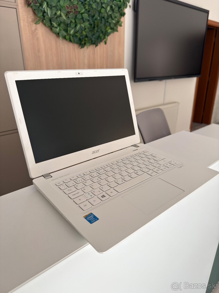 Acer Aspire V3