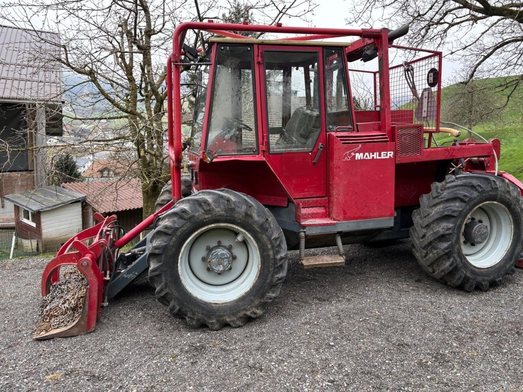 Lesný traktor Mahler unifant