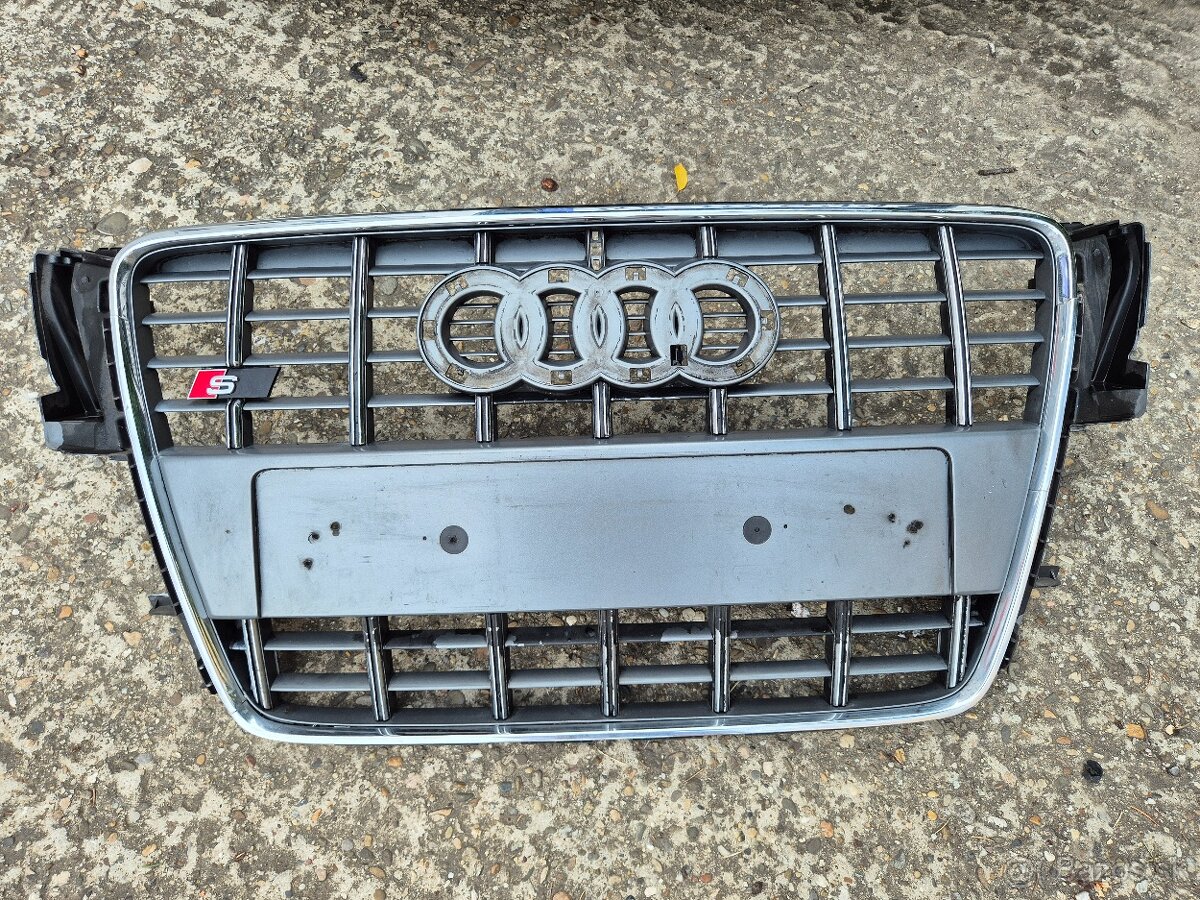 Audi A5 / S5 8T Sline predna maska