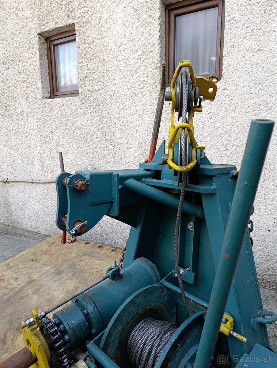 Trojbodový naviják