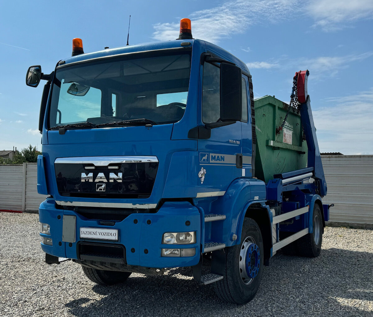 Iveco Eurotech 270 sklapač s hydraulickou rukou