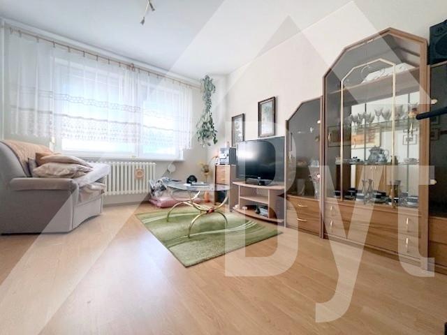 4- IZBOVÝ BYT - CENTRUM MESTA - PREDAJOM VOĽNÝ