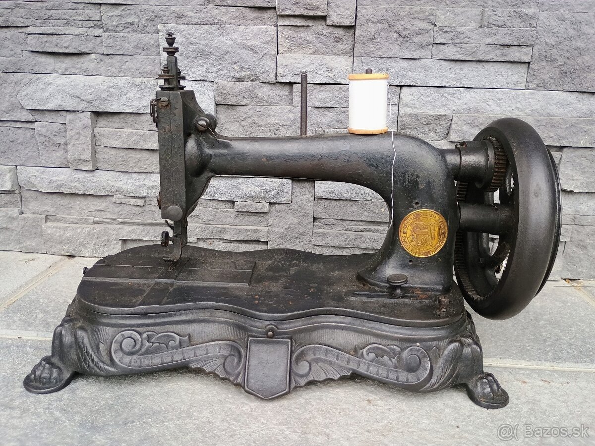 starozitny sijaci stroj