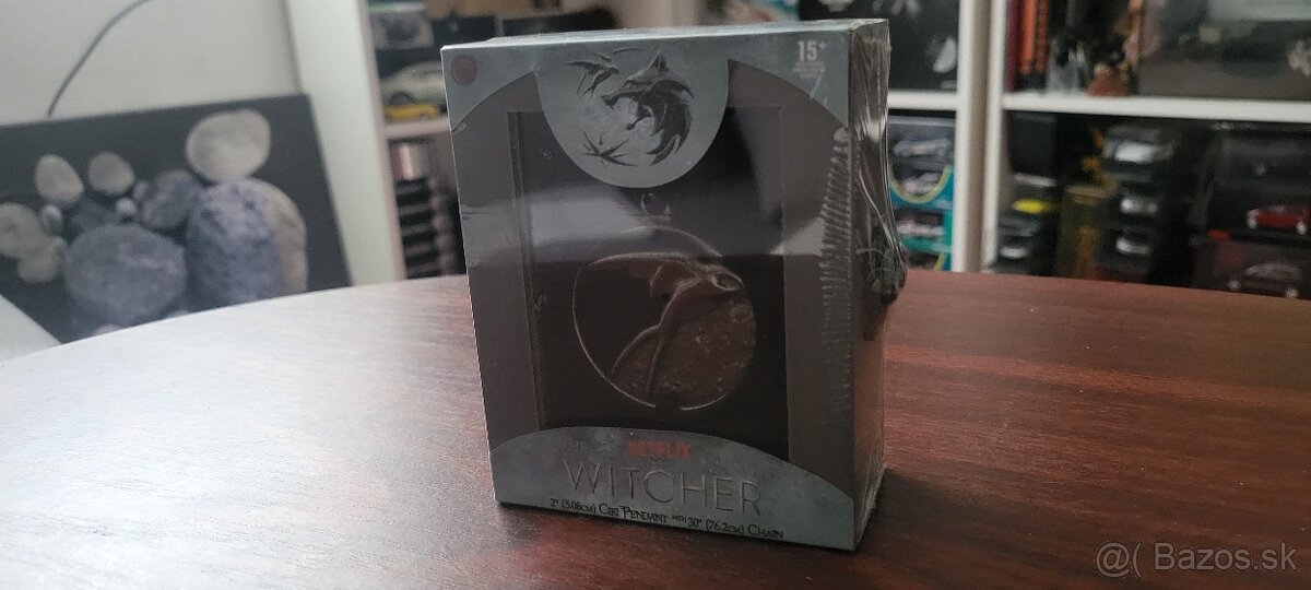Predam medailon Ciri Witcher Netflix