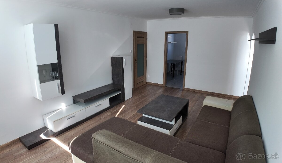 3izb byt so zariadením na Mlynskej ulici, DS