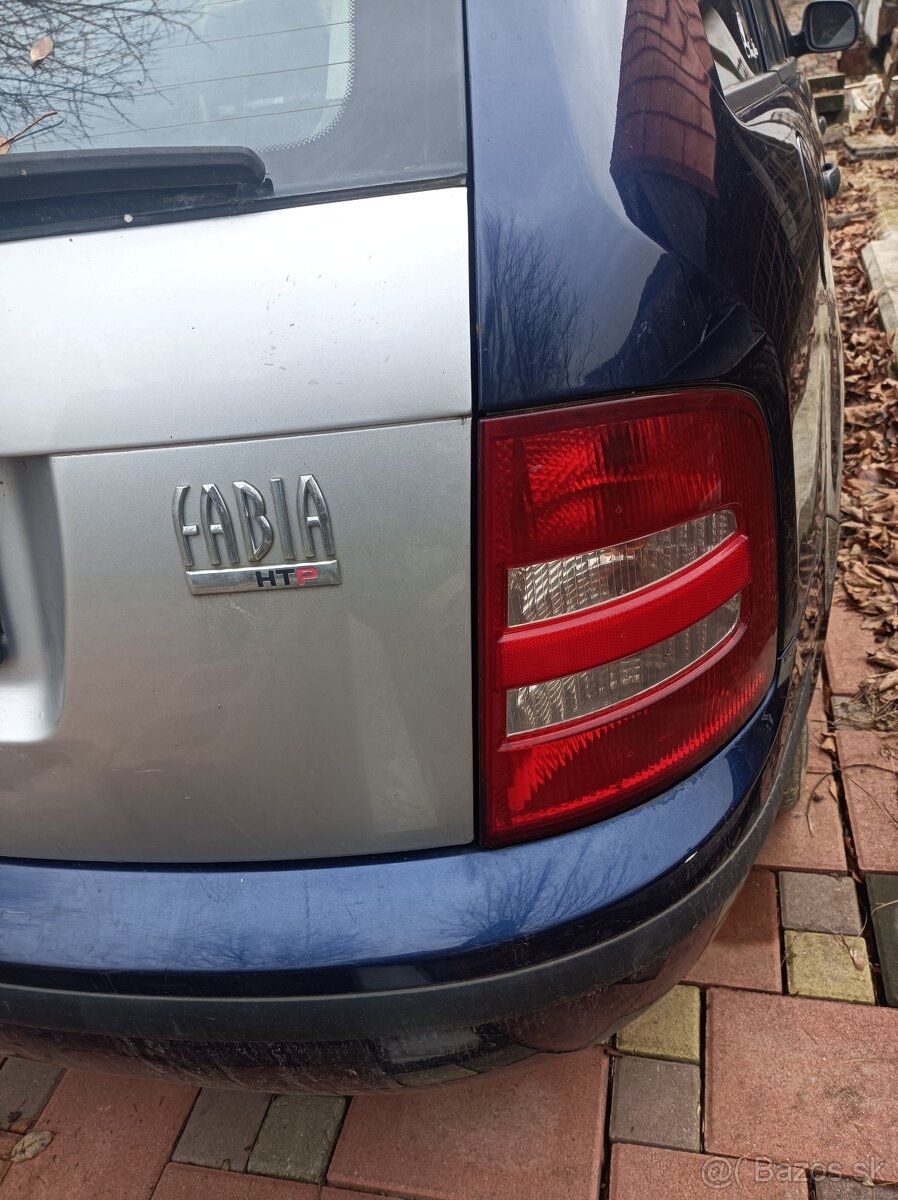 Fabia1 zadné svetlá, mriežky