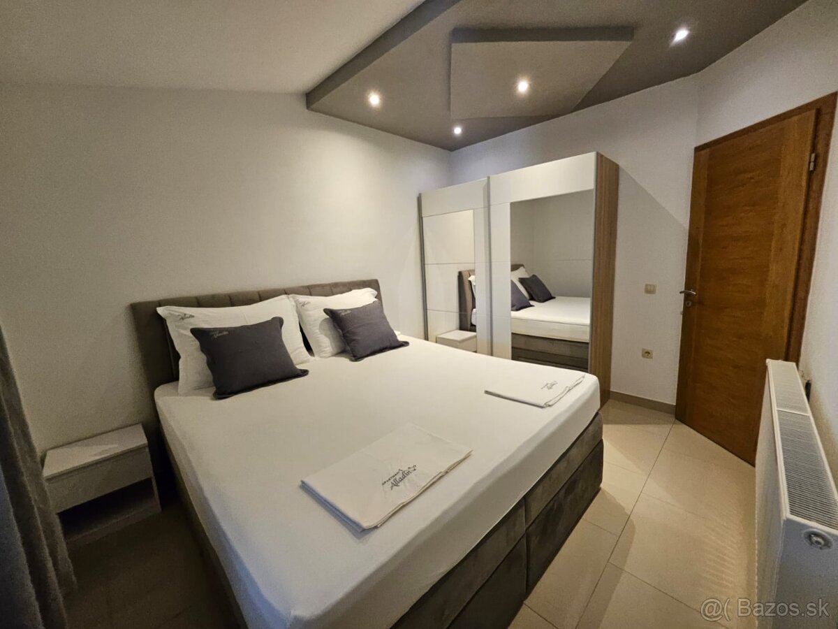 Chorvátsko 3 izbový apartmán 200 m od mora.