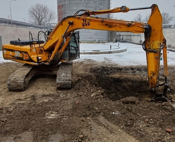 Pas Rýpadlo Jcb JS 210 L