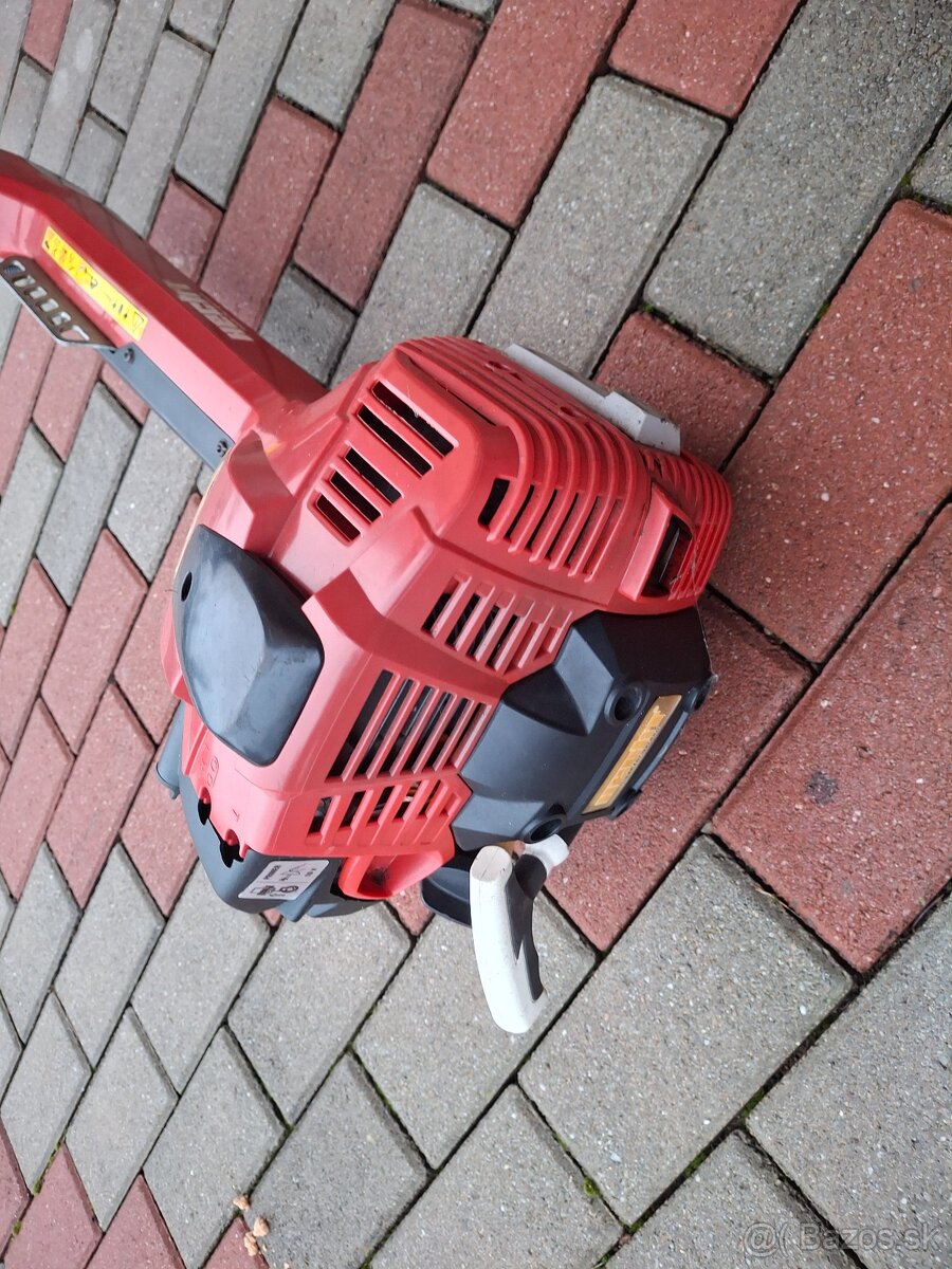 Predám krovinorez Hecht 154