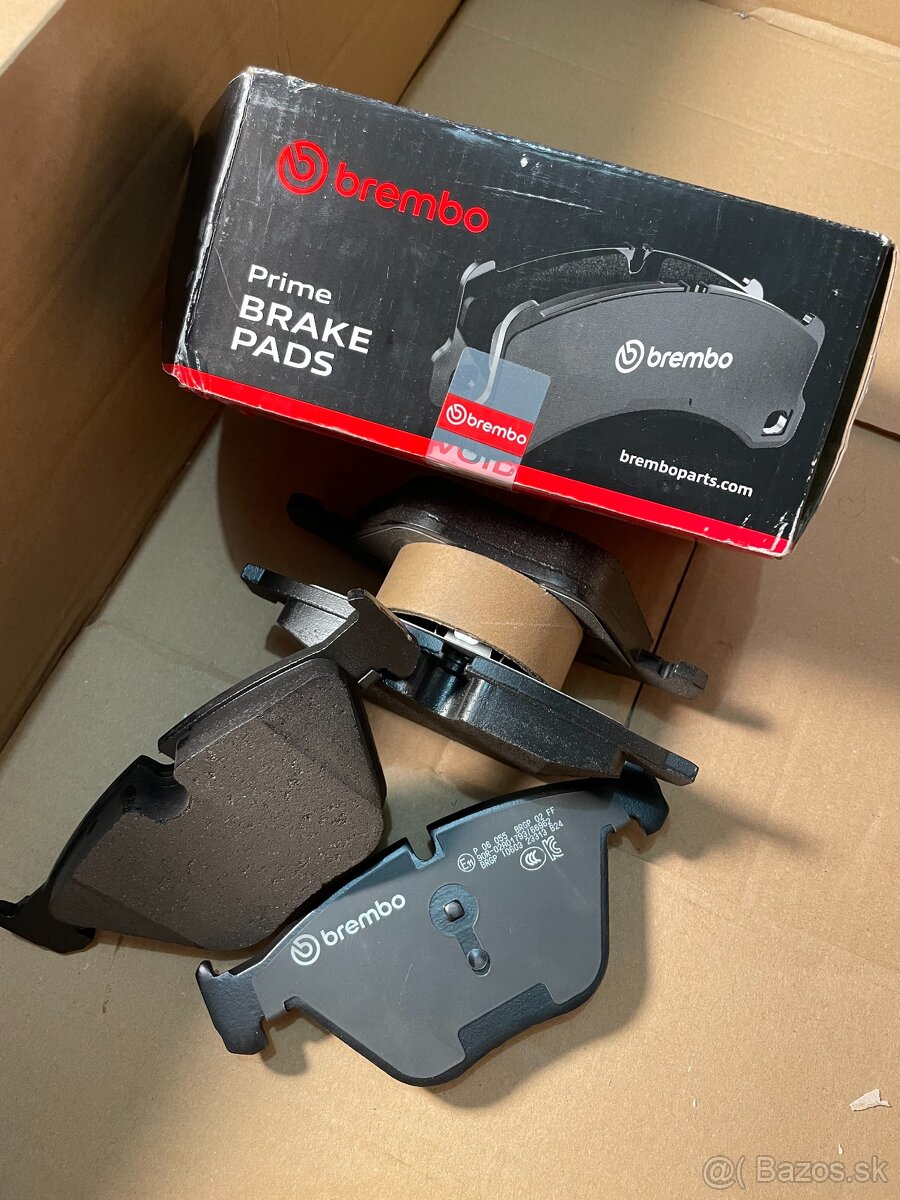 Nové Brzdové doštičky BREMBO P 06 055