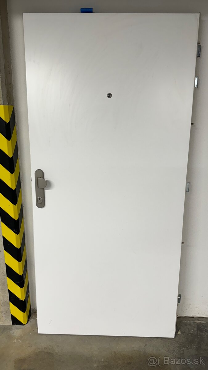 Na predaj bezpečnostné dvere SHERLOCK, typ K260/2 (ĽAVÉ)