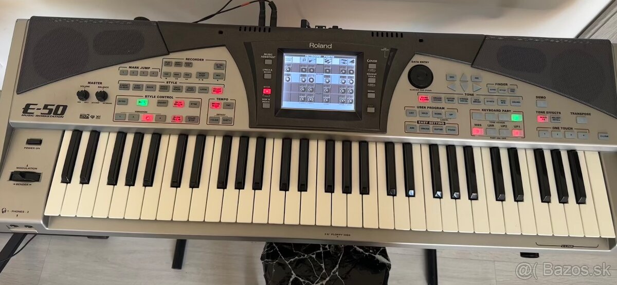 Predám Roland E50