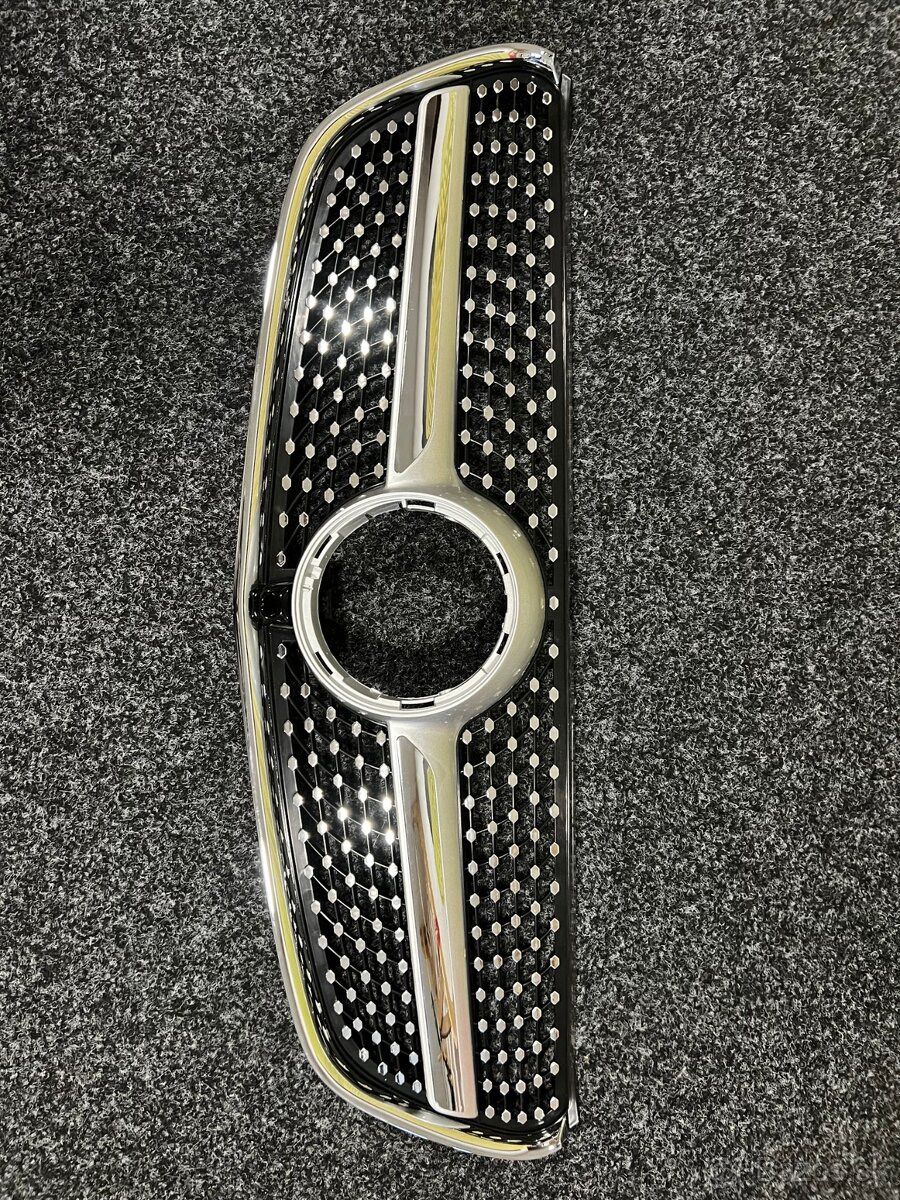 predná maska /grill/ mercedes benz Vclass w447 2018
