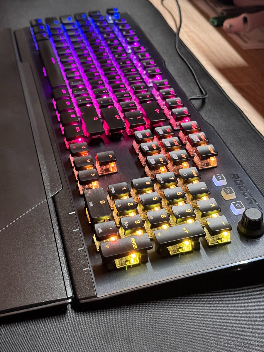 Roccat Vulcan 121 AIMO